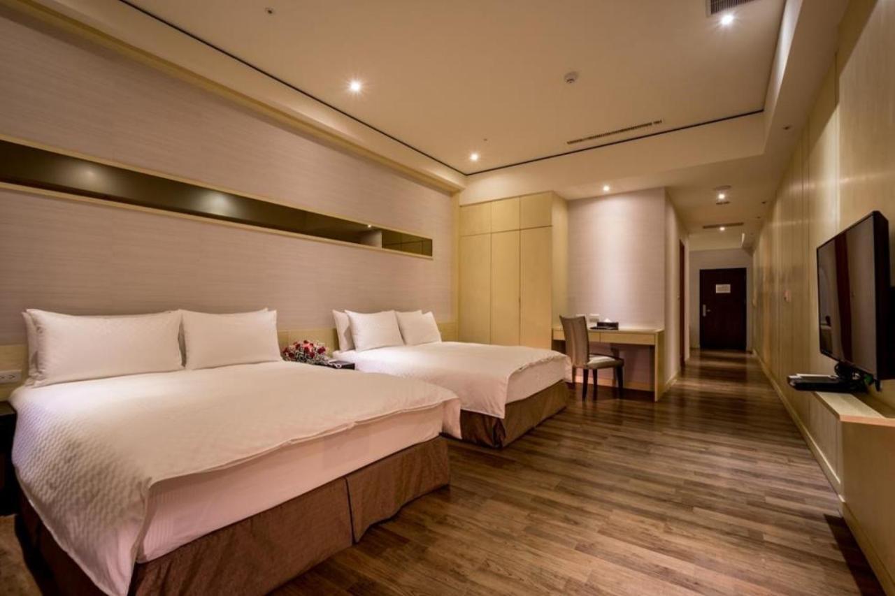Jai Chateau Hotels & Hostels Тайнань Экстерьер фото