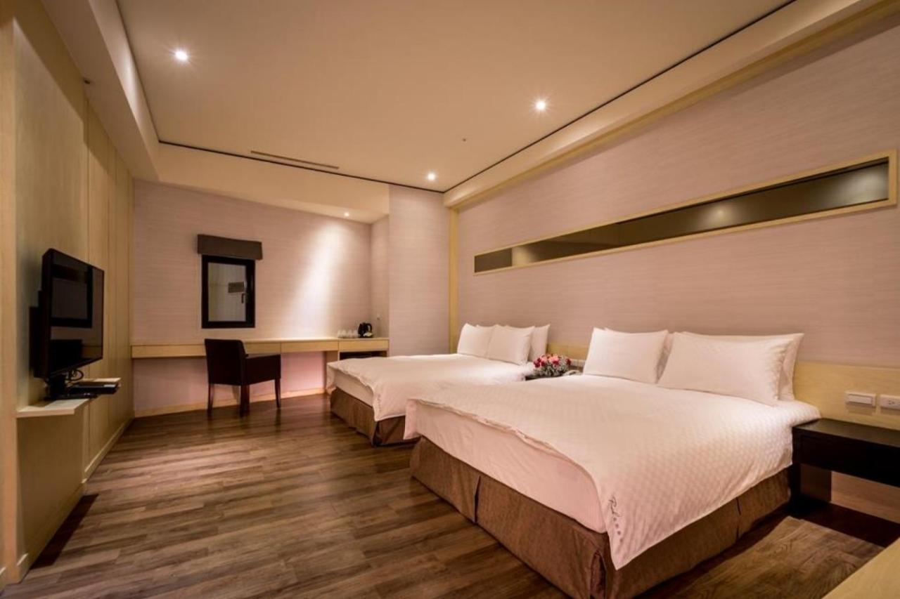 Jai Chateau Hotels & Hostels Тайнань Экстерьер фото